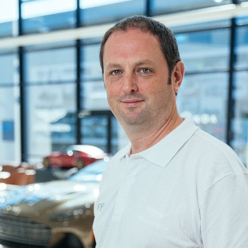 Steve O'Connor, IT 책임자, Aston Martin